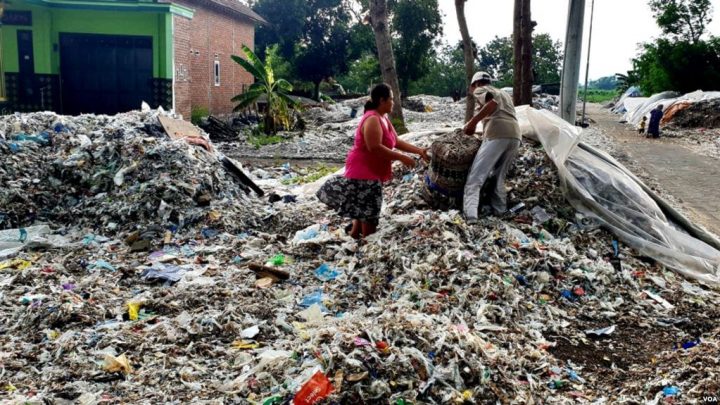 Dampak Sampah Plastik Dilema Sampah  Plastik  Impor Antara Peluang dan Ancaman 